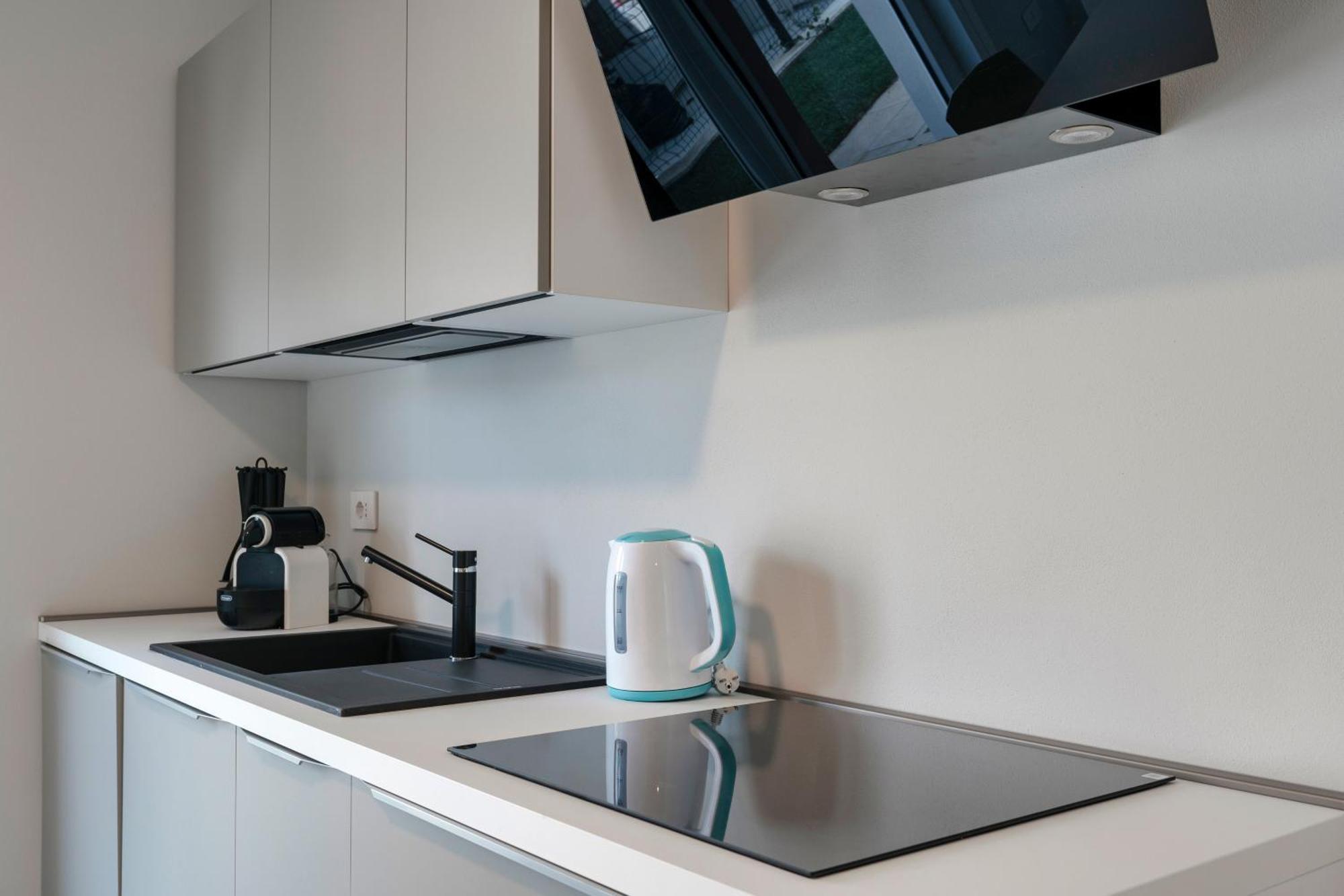 Malvezzi Apartments 代森扎诺-德尔加达 外观 照片