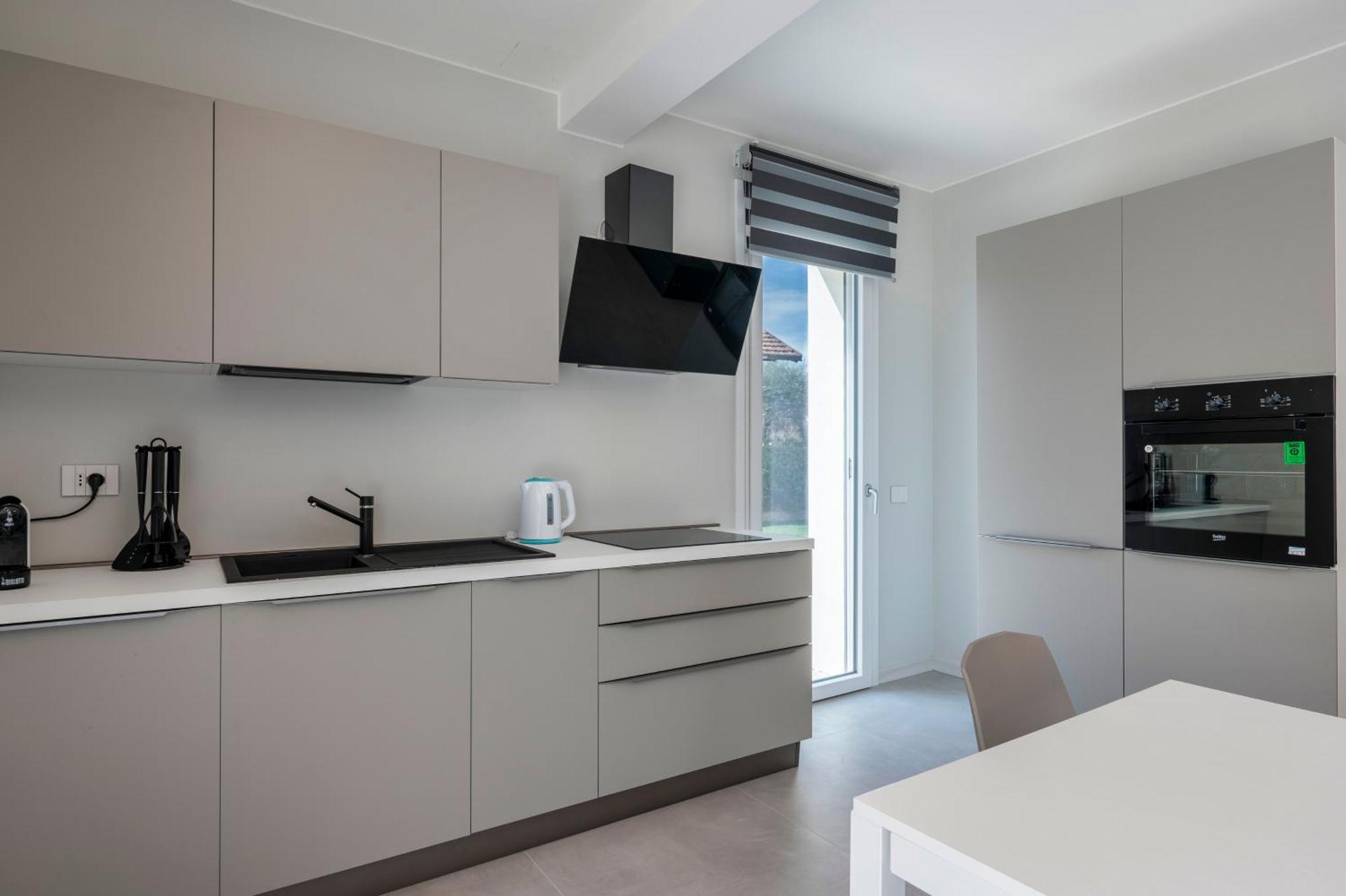 Malvezzi Apartments 代森扎诺-德尔加达 外观 照片