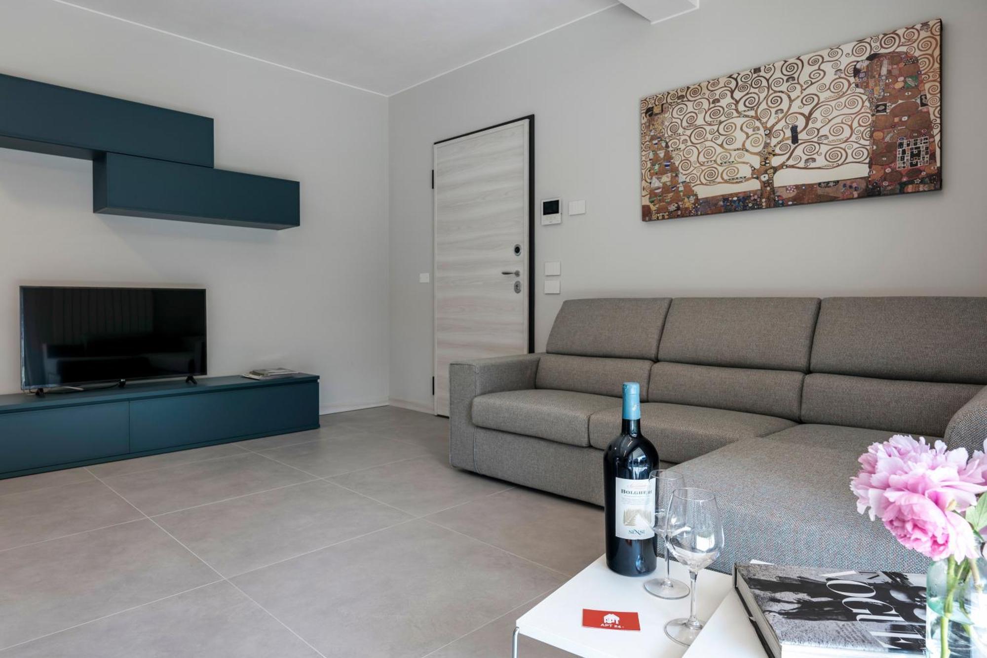 Malvezzi Apartments 代森扎诺-德尔加达 外观 照片